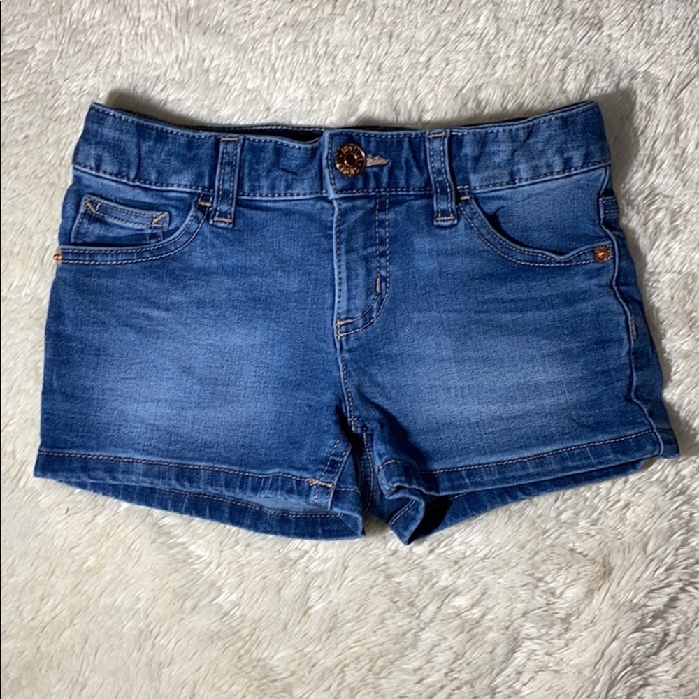JUSTICE JEAN SHORTS SIZE 8
